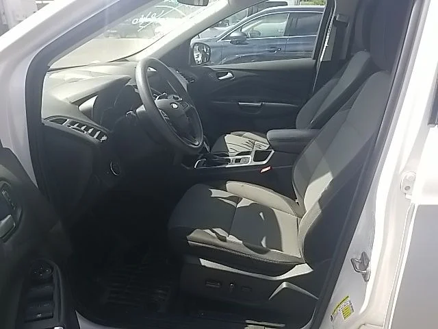 Used 2018 White Ford SE image 29