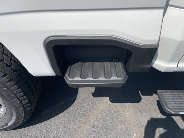 New 2026 Star White Metallic Tri-Coat Ford F-350® Lariat® image 36