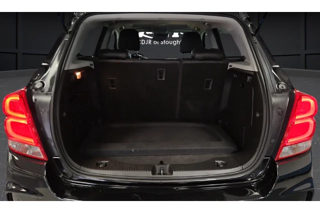 Used 2018 Black Metallic Chevrolet Premier image 28
