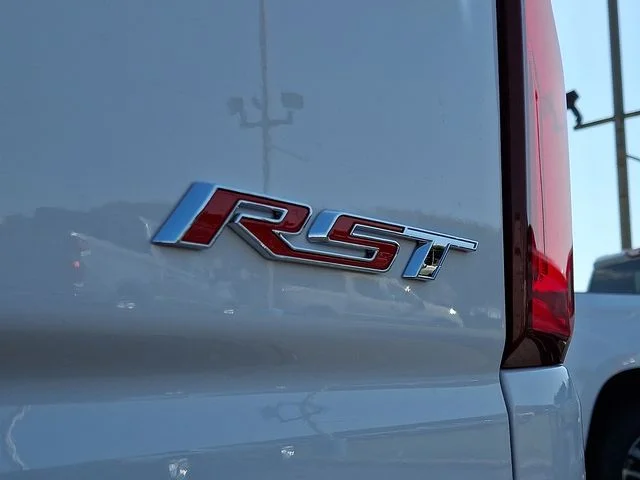 New 2026 White Chevrolet RST image 23