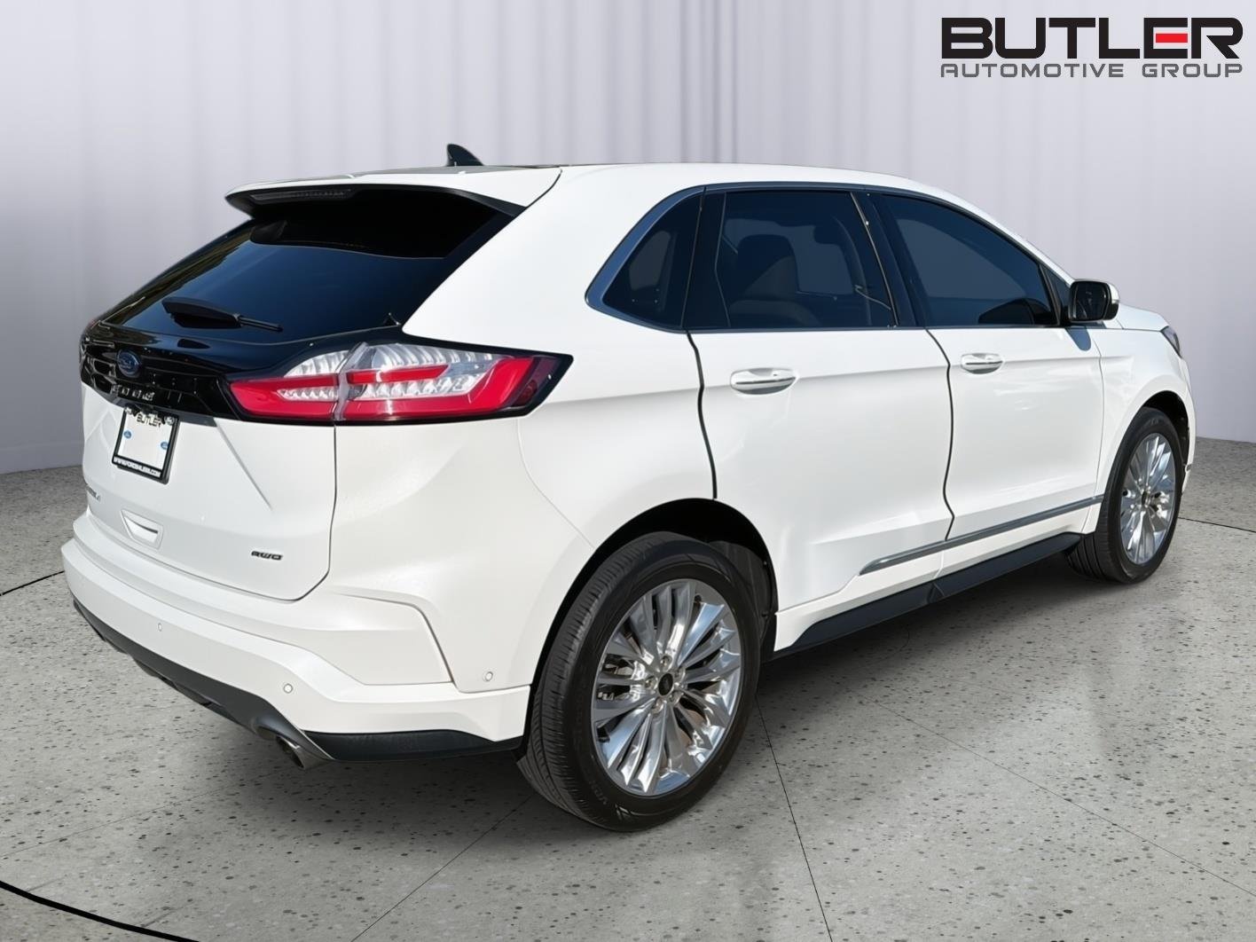 Used 2024 Star White Metallic Tri-Coat Ford Titanium image 6