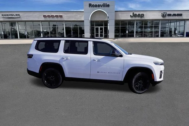New 2026 Bright White Clearcoat Jeep Limited Reserve image 2