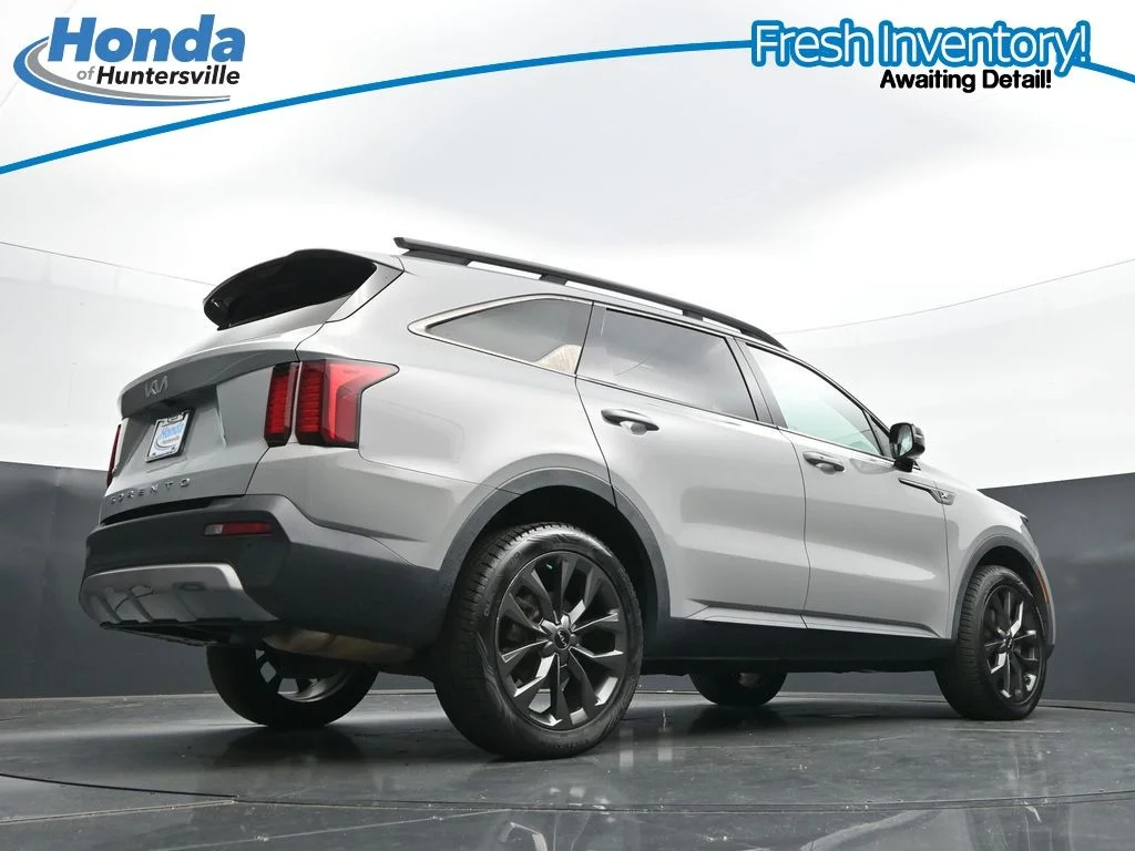 Used 2022 Gray Kia X-Line EX image 37