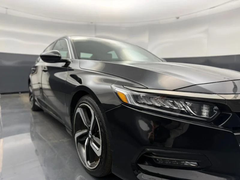 Used 2018 Black Honda Sport Sedan 4D image 3