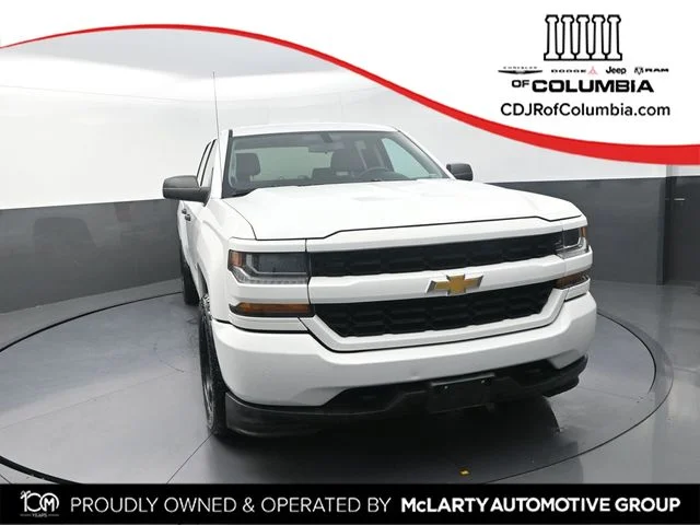 Used 2016 White Chevrolet Custom image 1