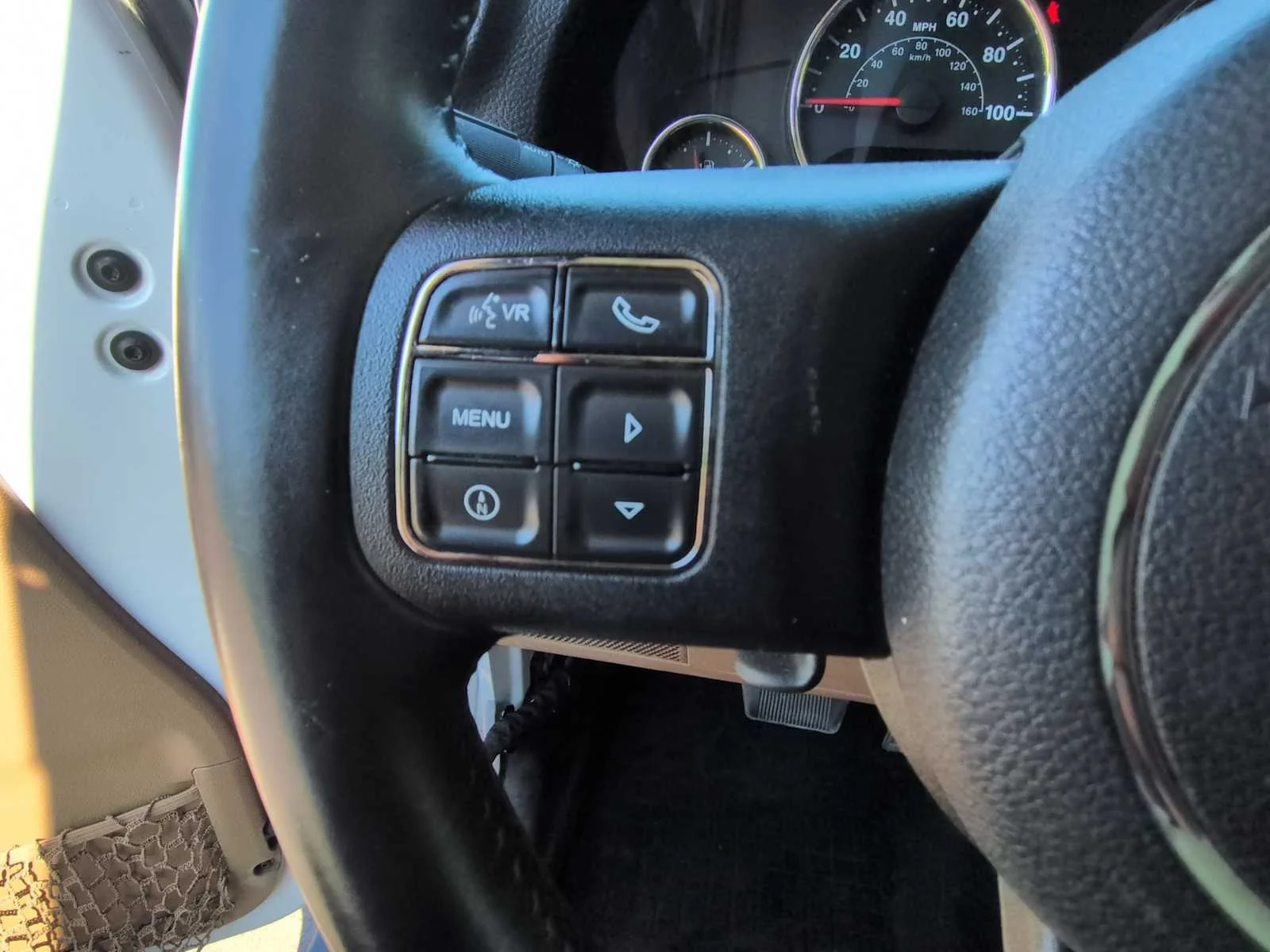 Used 2014 Bright White Clearcoat Jeep Sahara image 21