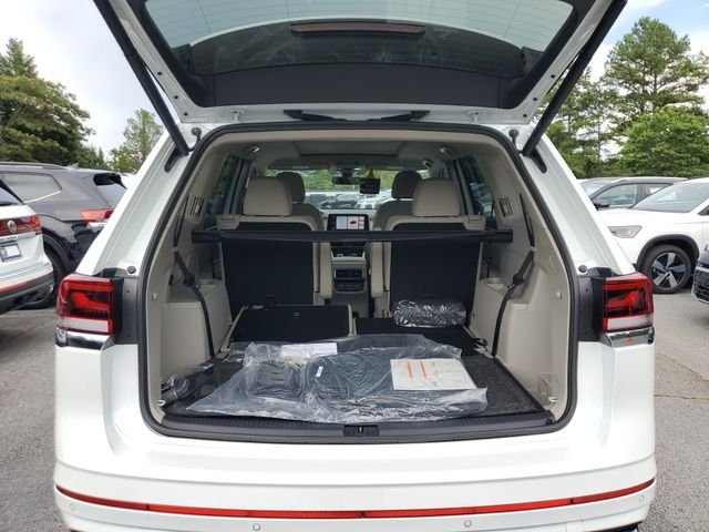 New 2026 White Volkswagen 2.0T SEL Premium R-Line image 8