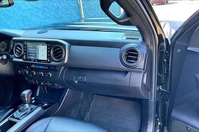 Certified Used 2020 MIDNIGHT BLACK METALLIC Toyota  image 19