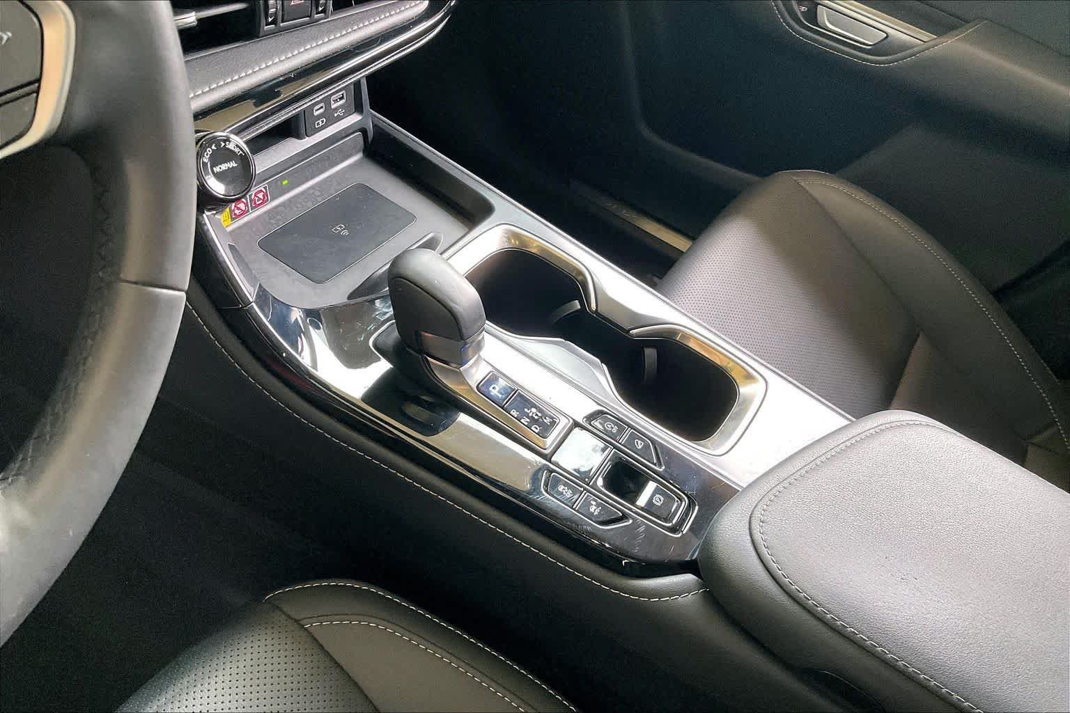 Used 2022 Redline Lexus Premium image 14