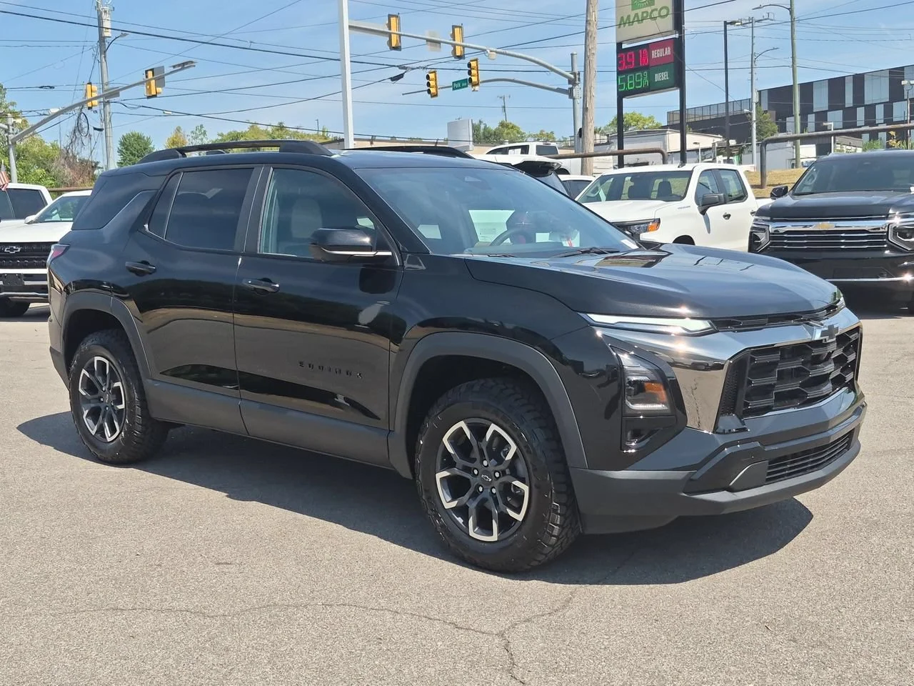 New 2027 Mosaic Black Metallic Chevrolet ACTIV image 2