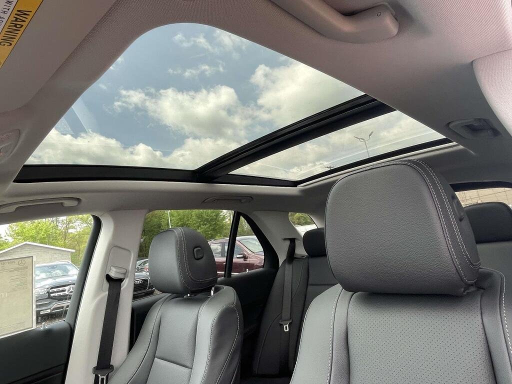New 2026 Selenite Grey Metallic Mercedes-Benz GLE 450 image 5