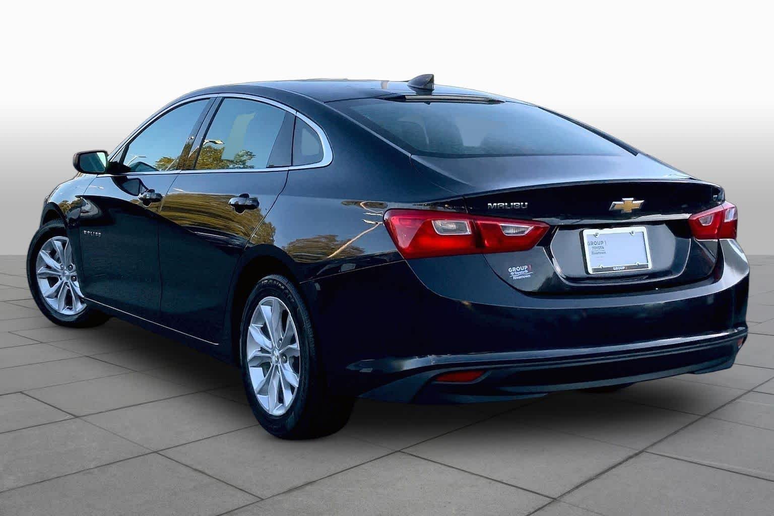Used 2023 Dark Ash Metallic Chevrolet LT image 7