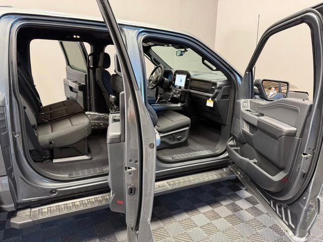 New 2026 Carbonized Gray Metallic Ford XLT image 22