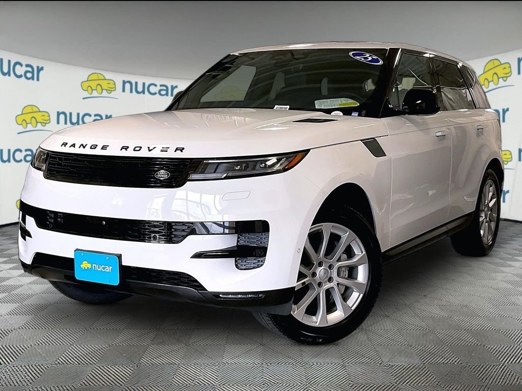 Used 2025 White Land Rover SE image 3