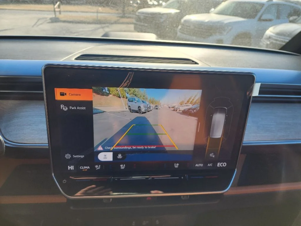 2025 Volkswagen ID. Buzz Pro S - Photo 23