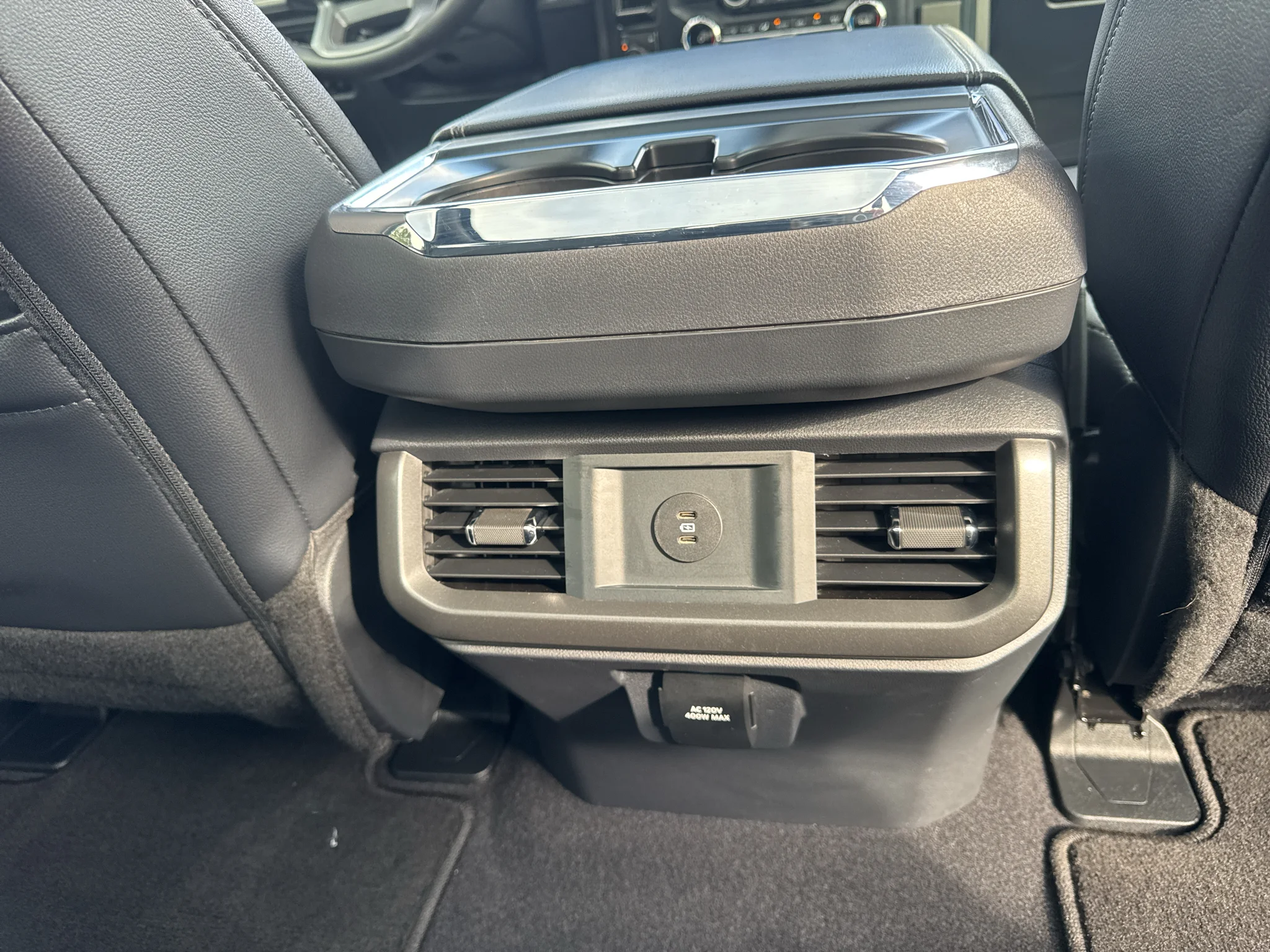 Certified Used 2025 Space White Metallic Ford LARIAT image 13