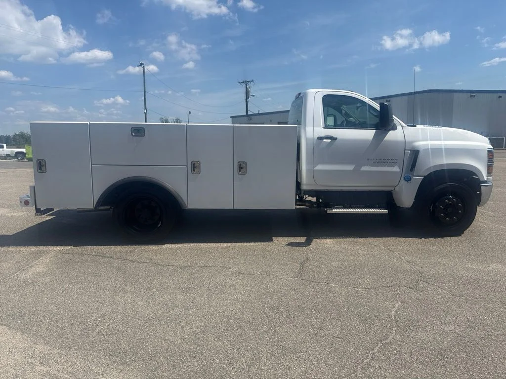 Used 2024 White Chevrolet Work Truck image 6