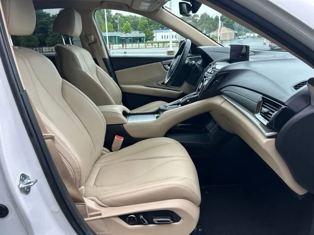 Used 2021  Acura Base image 43