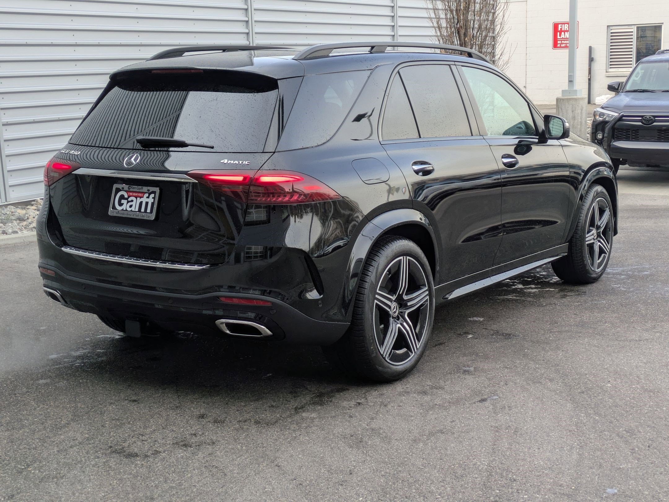 New 2026 Black Mercedes-Benz GLE 450 image 21