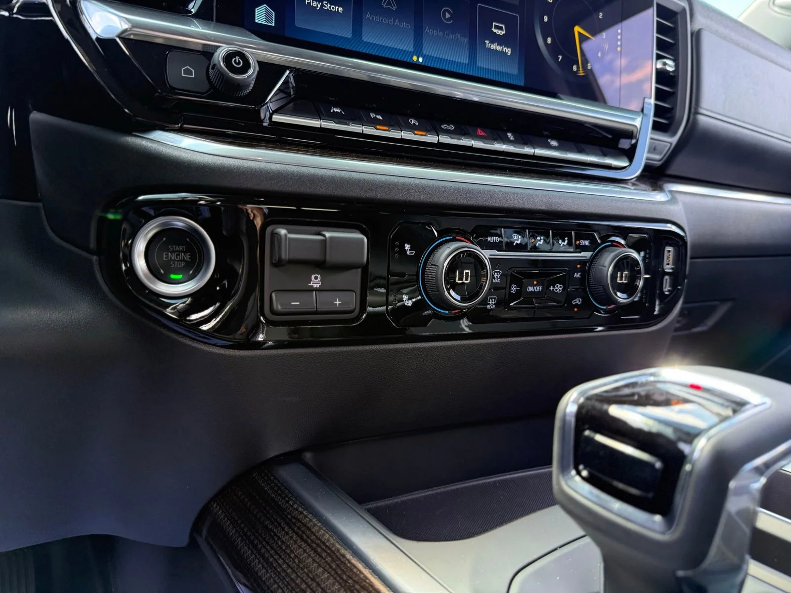 2025 Chevrolet Silverado 1500 RST - Photo 22