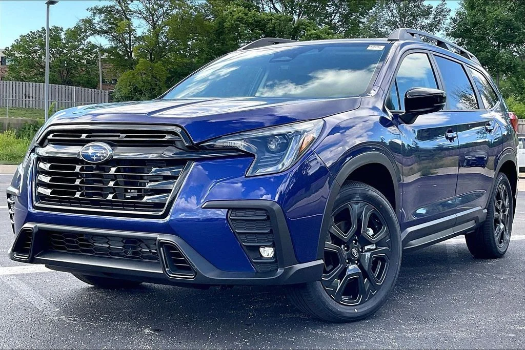 New 2026 SAPPHIRE BLUE PEARL Subaru Onyx Edition Touring 7-Passenger image 2