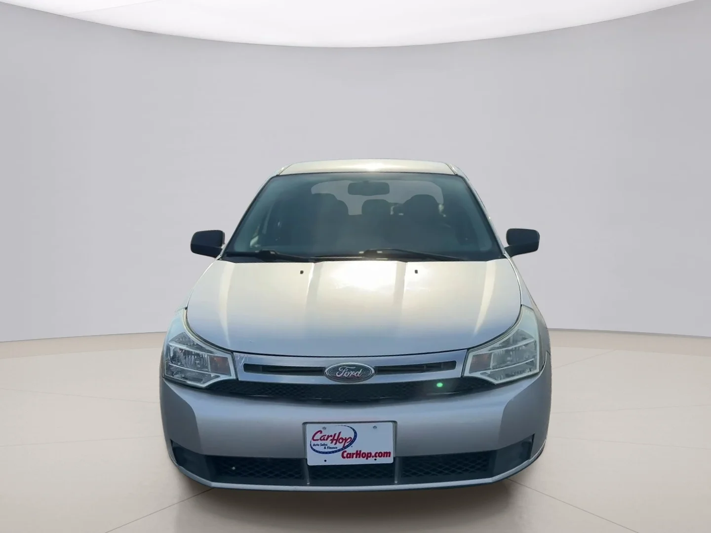Used 2010 Silver Ford SE image 8