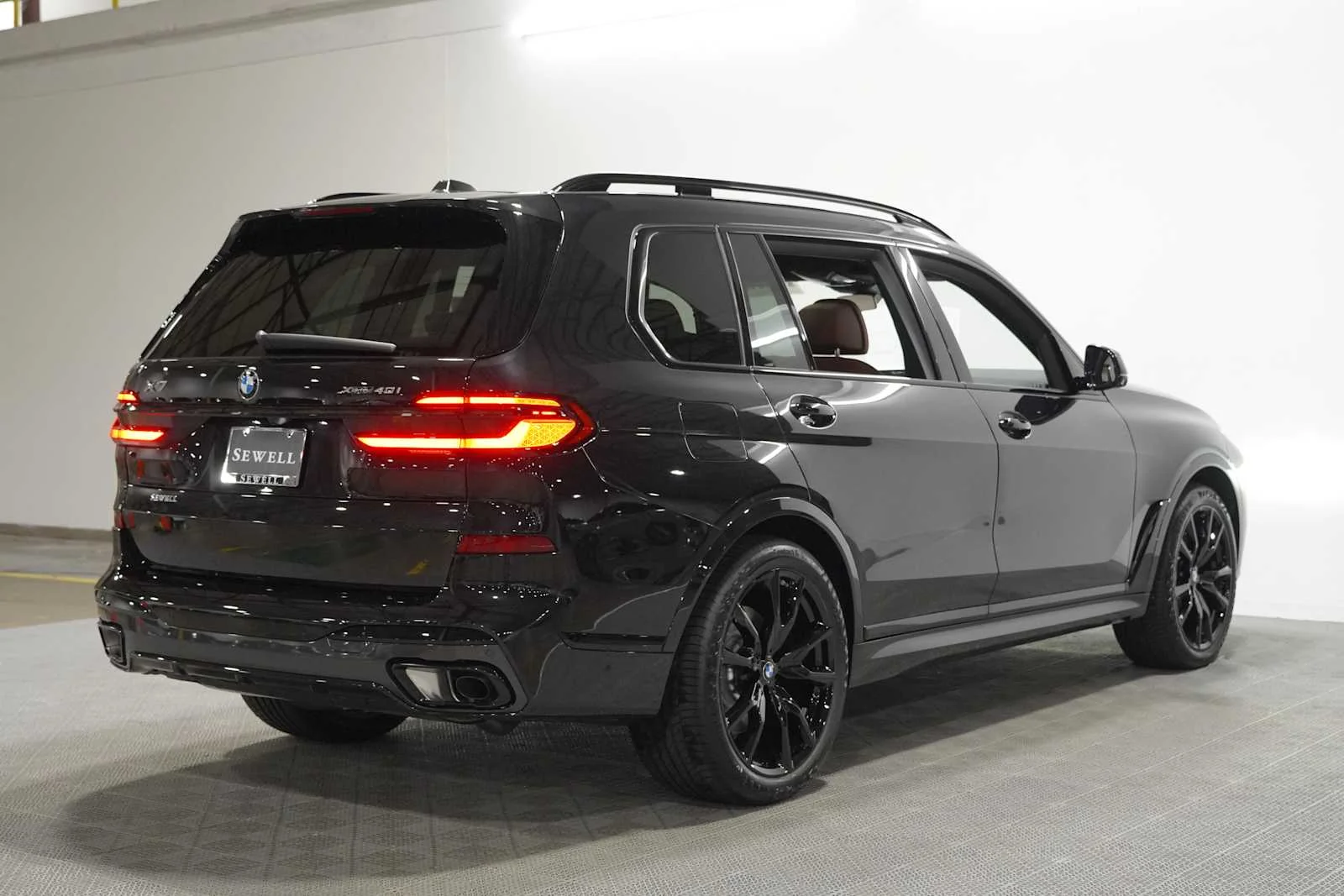 New 2027 Black Sapphire Metallic BMW xDrive40i image 2