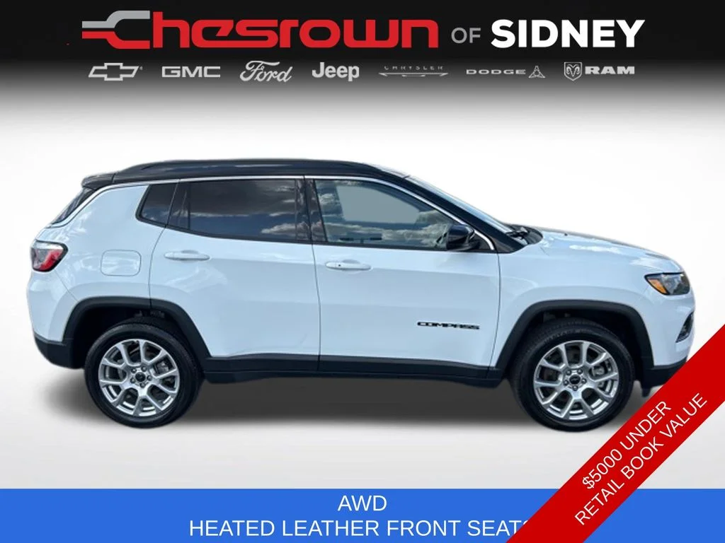 Used 2025 White Jeep Limited image 4