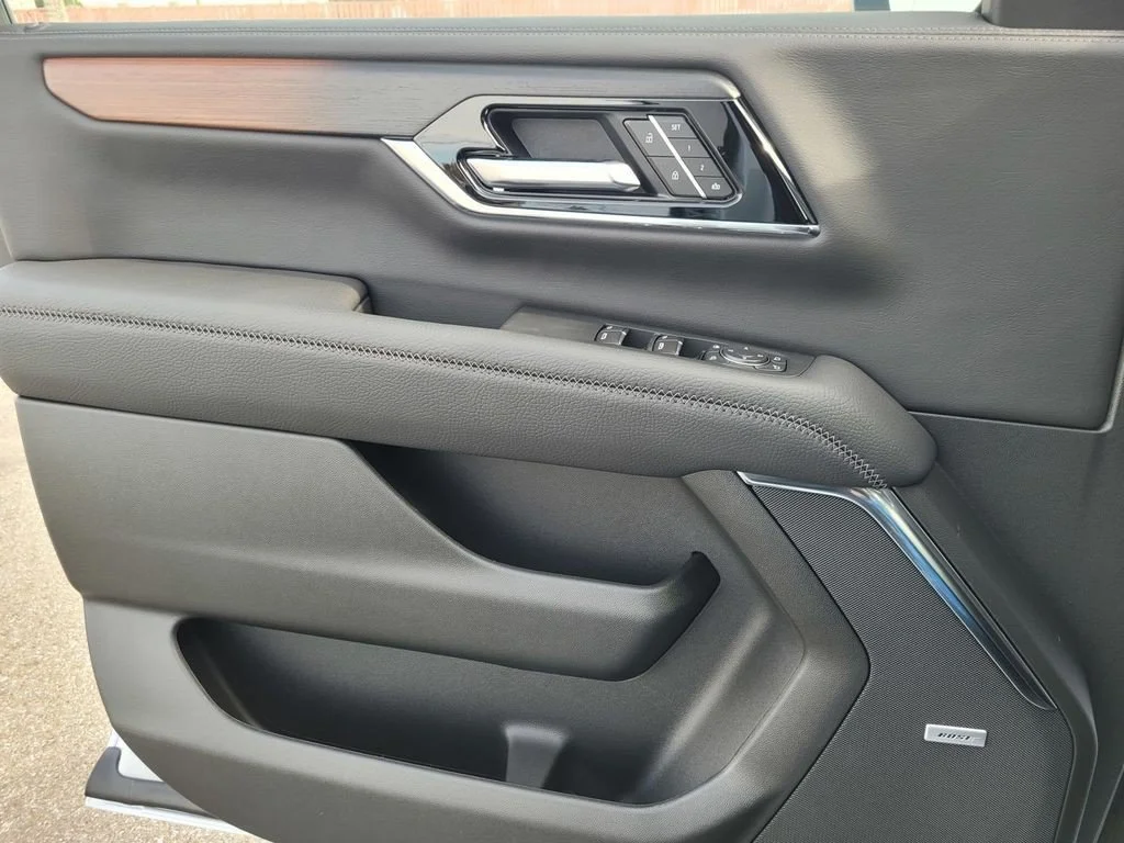 2026 GMC Yukon XL Denali - Photo 27