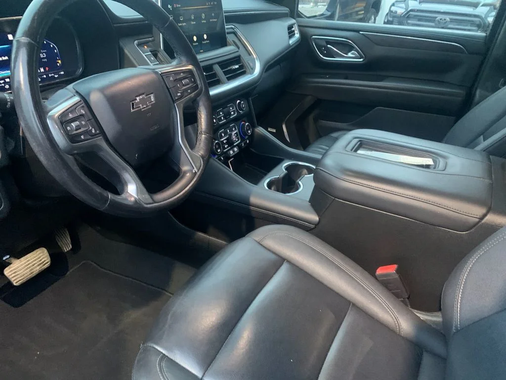 Used 2023 Red Chevrolet Z71 image 11