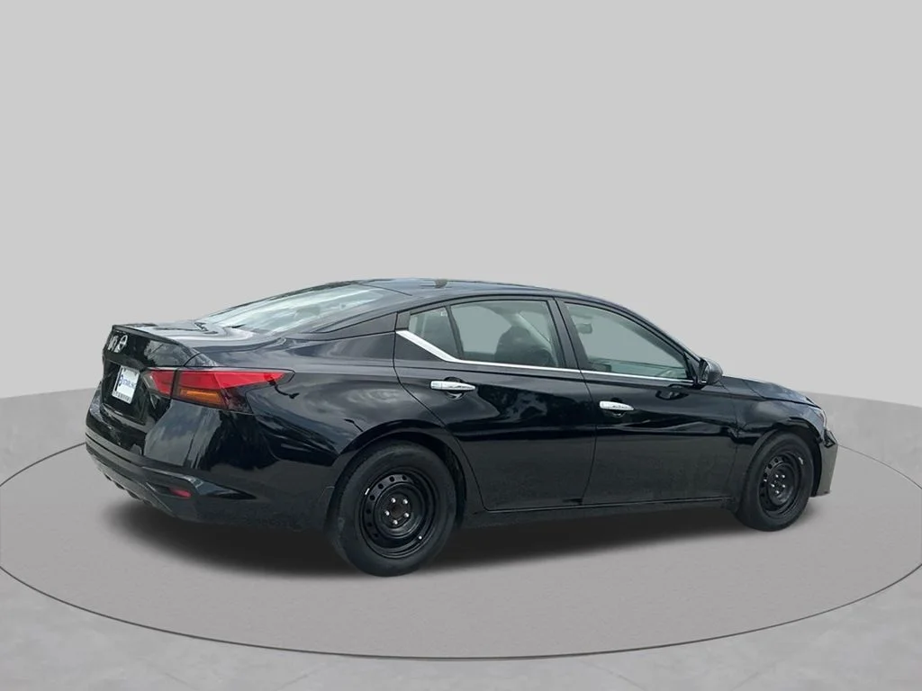 Used 2024 Black Nissan 2.5 S image 13