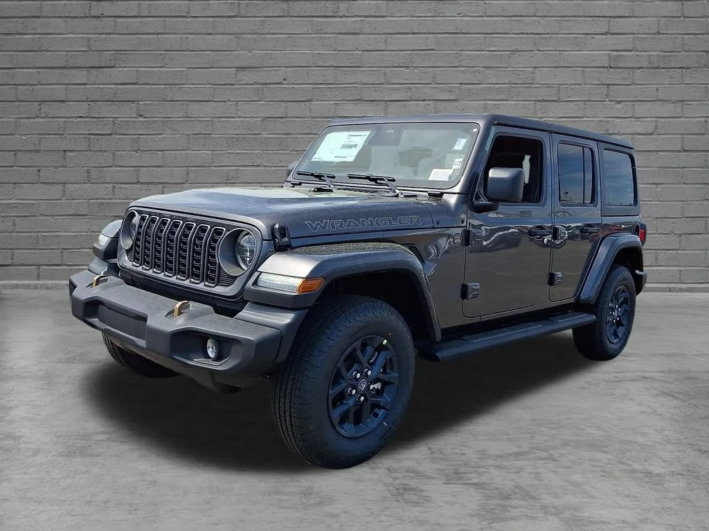 New 2026 Granite Crystal Metallic Clearcoat Jeep 85th Anniversary image 4