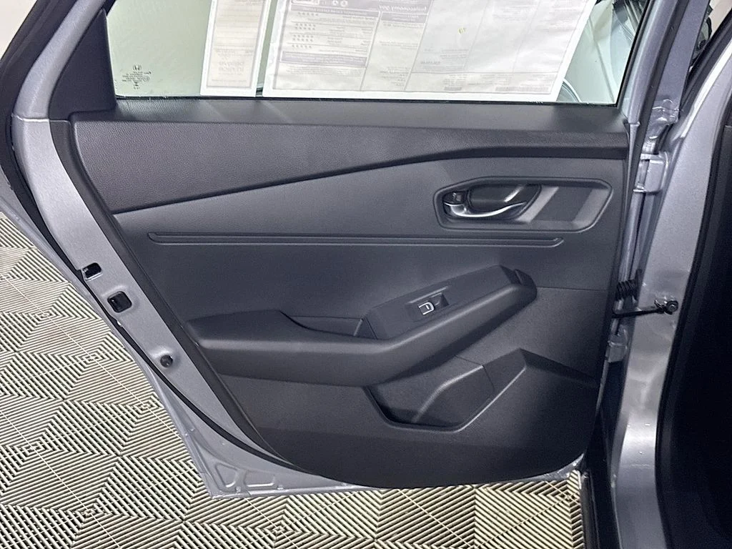 New 2026 Solar Silver Metallic Honda SE image 19