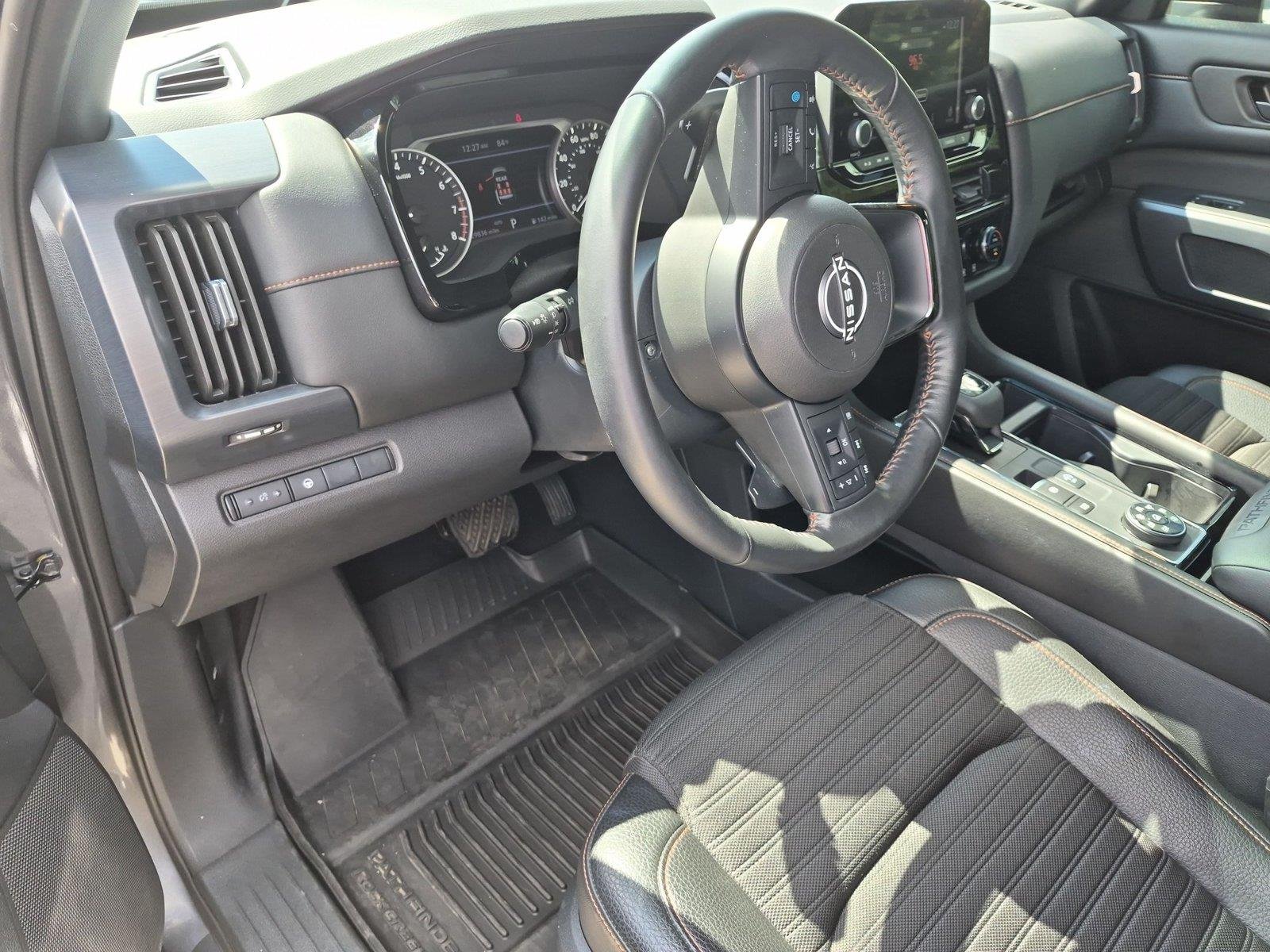 Used 2024 Gun Metallic Nissan Rock Creek image 19