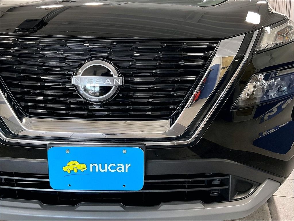 Used 2023 Black Nissan S image 32