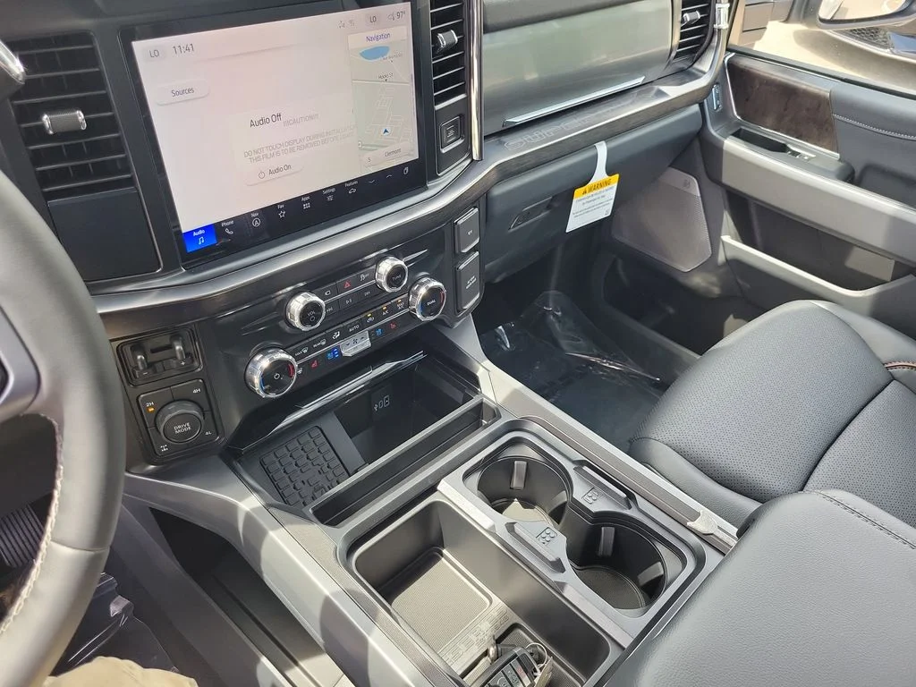 New 2026 Star White Metallic Tri-Coat Ford F-250® Lariat® image 23