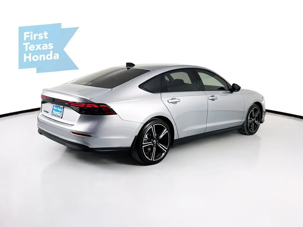 New 2026 Silver Honda SE image 7