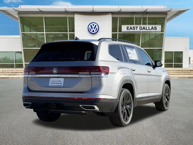 New 2026 Silver Volkswagen 2.0T SE w/Technology image 3