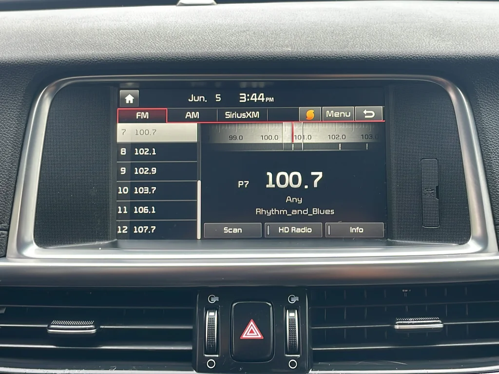 Used 2016 Gray Kia EX image 25