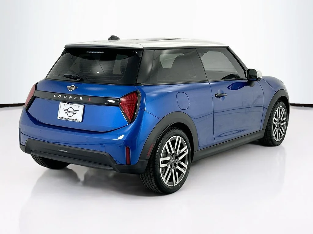 New 2026 Icy Sunshine Blue Metallic MINI Signature Plus image 5
