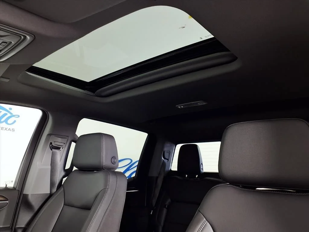 New 2026 Summit White Chevrolet LT Trail Boss image 6
