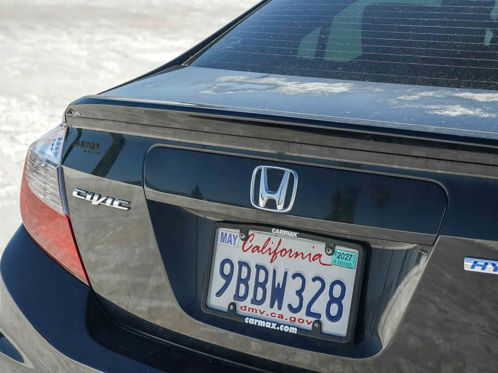 Used 2012 Crystal Black Pearl Honda Hybrid image 8