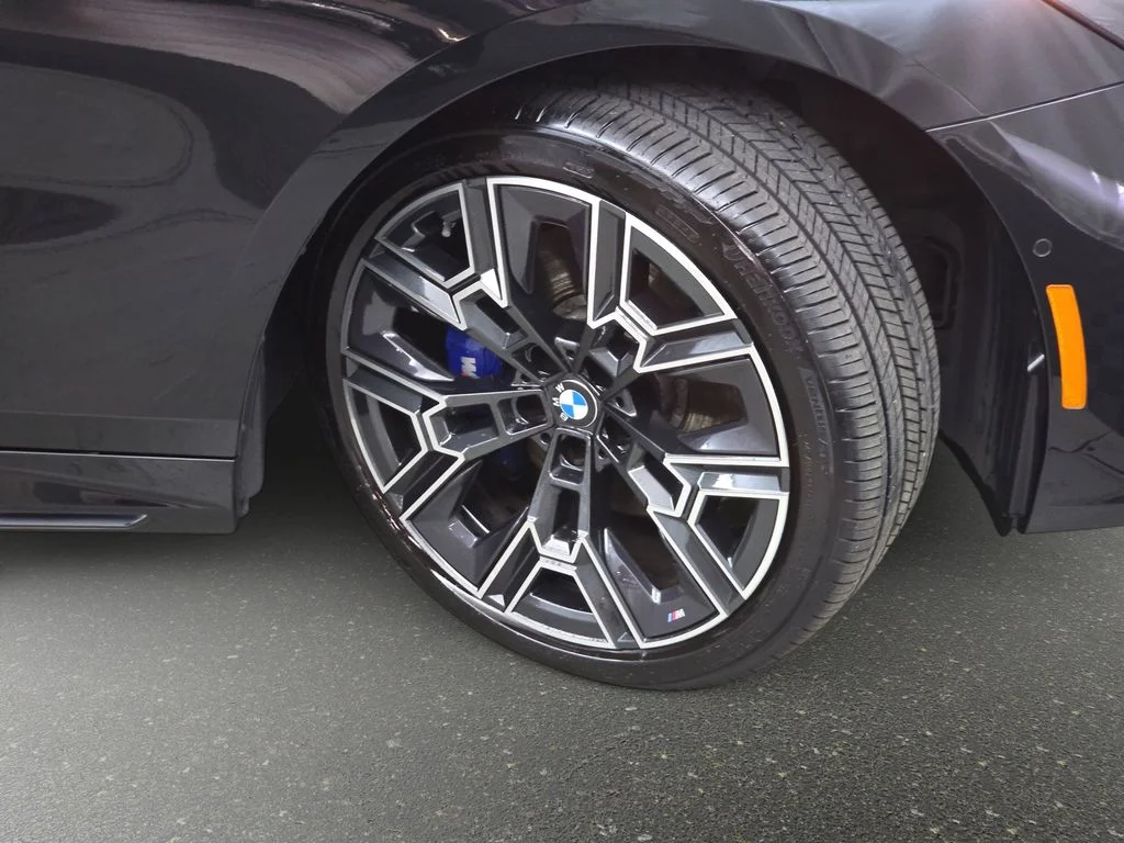 Used 2026 Black Sapphire Metallic BMW 530i xDrive image 35