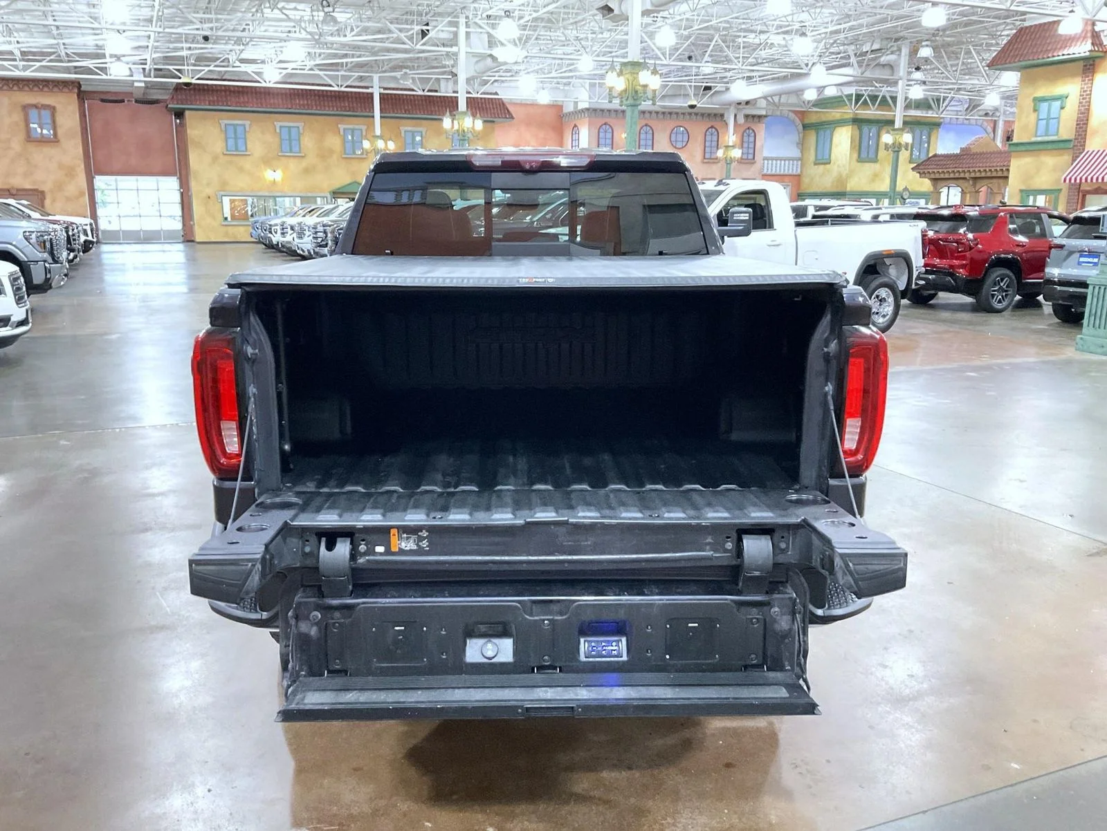 Used 2023 Silver GMC AT4X image 21