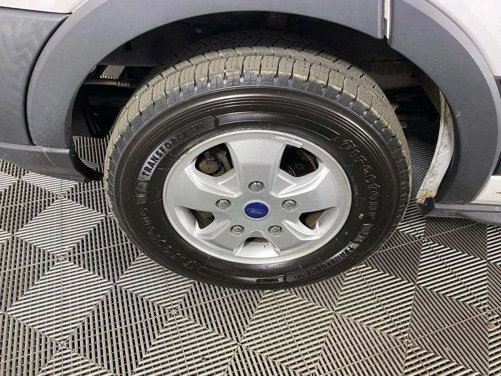 Used 2017 Oxford White Ford XLT image 14