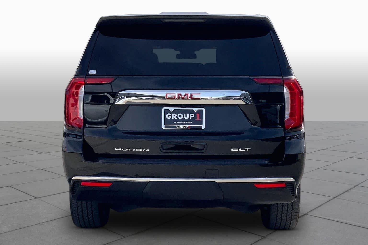 Used 2024 Onyx Black GMC SLT image 5