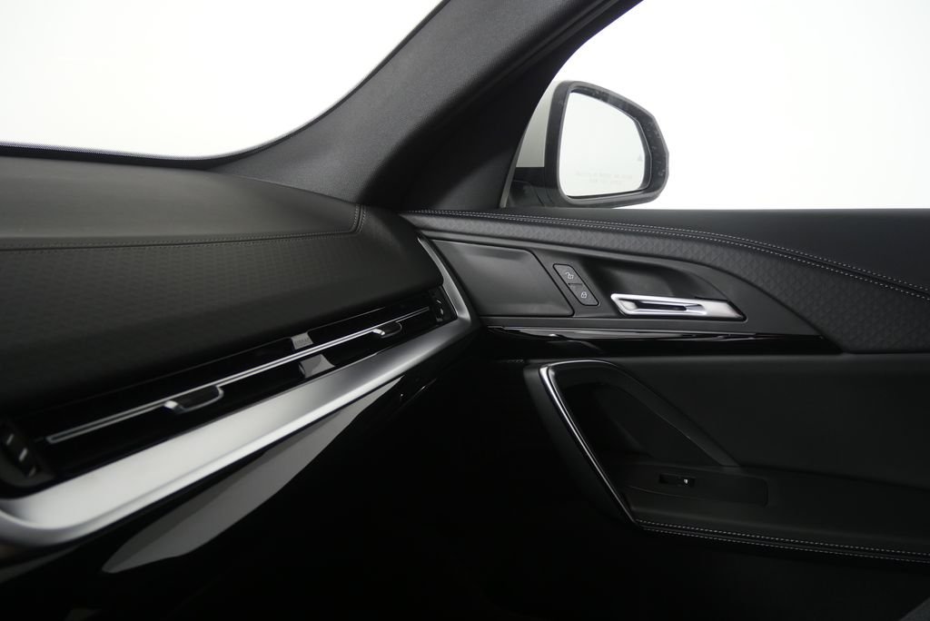 New 2026 Alpine White BMW xDrive28i image 24