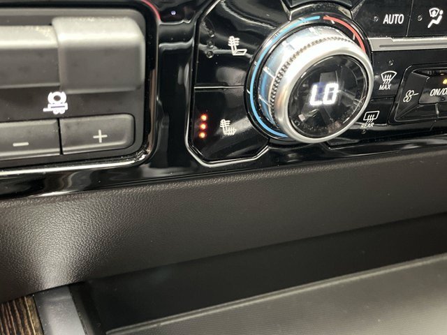 Used 2024 Onyx Black GMC Elevation image 25