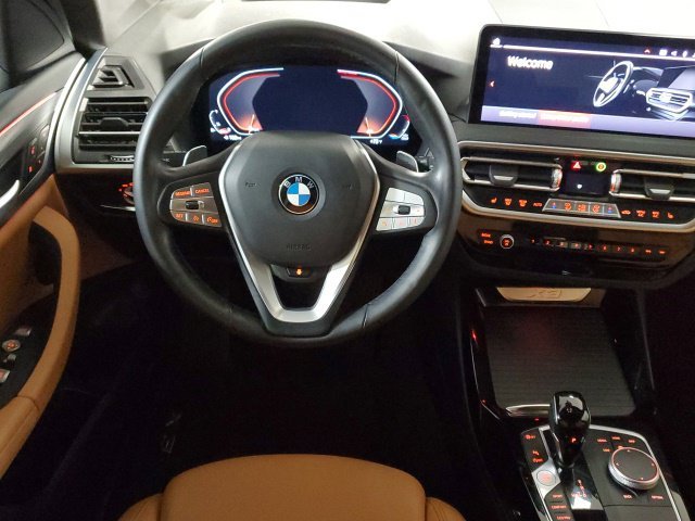 Used 2024 Gray BMW xDrive30i image 17