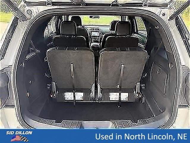 Used 2017 Ingot Silver Metallic Ford XLT image 11